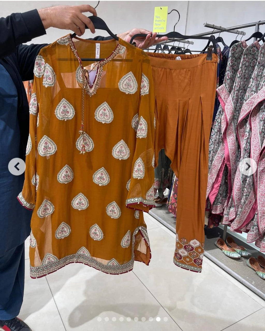 ETHNIC Botique Wear 2 piece Suit